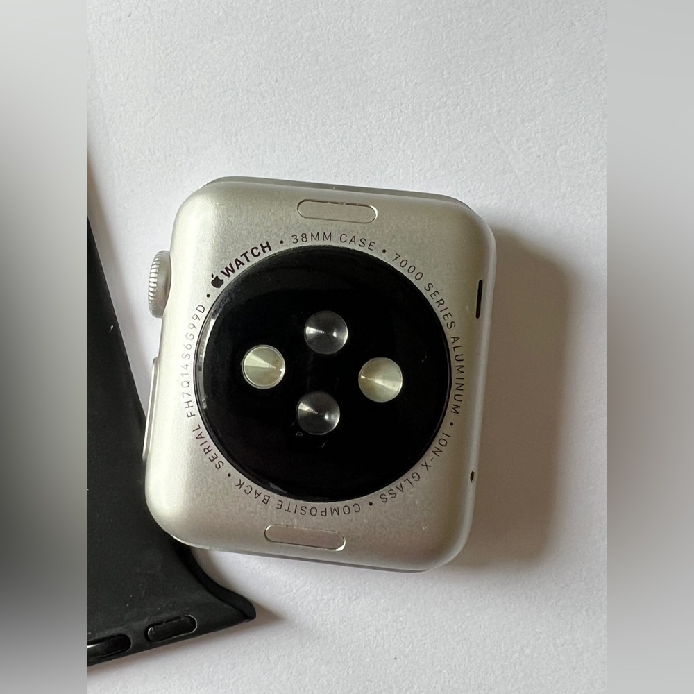 Apple watch - Picture 2 of 3